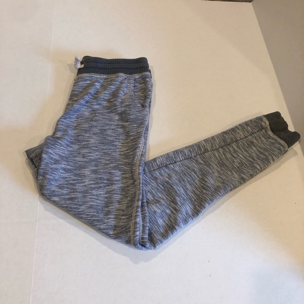 TUCKER + TATE comfy gray space dye jogger pants